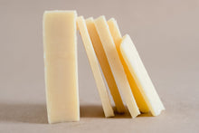Load image into Gallery viewer, Cows Creamery Reserve Cheddar (cow)🇨🇦