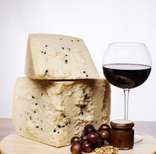 Load image into Gallery viewer, Pecorino Pepato (sheep)🇮🇹