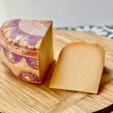 Load image into Gallery viewer, Ewephoria Aged Gouda (sheep)🇳🇱