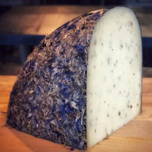 Load image into Gallery viewer, Gutshöfer Honey and Thyme Tomme (goat)🇳🇱