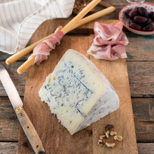 Load image into Gallery viewer, Bleu de Brebis de Charlevoix (sheep)π¨π¦