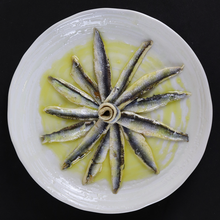 Load image into Gallery viewer, Yurrita "Boquerones" White Anchovies in Extra Virgin Olive Oil 🇪🇸