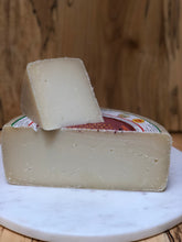 Load image into Gallery viewer, Pecorino Toscano (sheep)🇮🇹