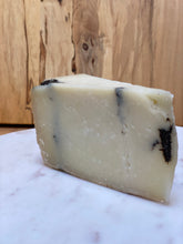 Load image into Gallery viewer, Truffle Moliterno (sheep)🇮🇹