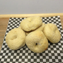 Load image into Gallery viewer, Gryfe's - 6 Bagels
