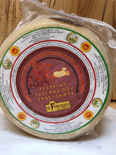 Load image into Gallery viewer, Pecorino Toscano (sheep)🇮🇹