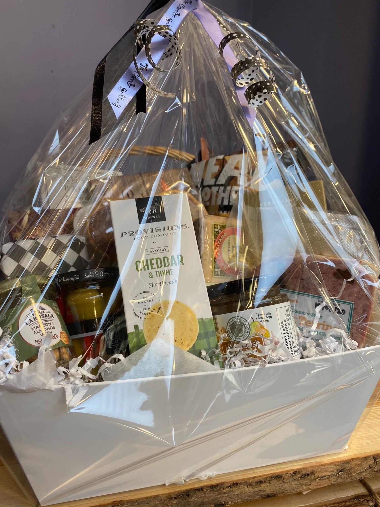GIFT BASKETS & GIFT CERTIFICATES