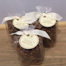 Load image into Gallery viewer, Saxon Milk Chocolate Toffee Pretzels Bag (6pcs)
