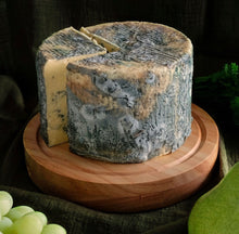Load image into Gallery viewer, Cashel Blue (cow)🇮🇪
