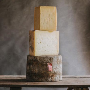 Quickes Mature Clothbound Cheddar 🇬🇧
