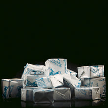 Load image into Gallery viewer, Esprit du Sel Salted Butter Caramels with Fleur de Sel 🇨🇵
