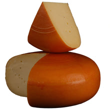 Load image into Gallery viewer, Le Louis Cyr Gouda (cow)🇨🇦
