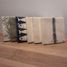 Load image into Gallery viewer, Paviot Dinner Napkins 🇫🇷
