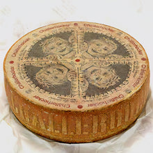 Load image into Gallery viewer, Chällerhocker (cow)🇨🇭
