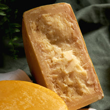 Load image into Gallery viewer, San Pietro Honeywax Perenzin Cheese (cow)🇮🇹
