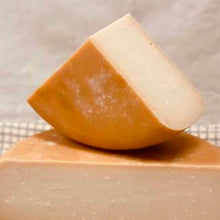 Load image into Gallery viewer, Amazing Grey (goat)🇨🇦
