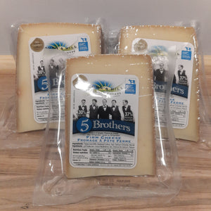 5 Brothers cheese (cow) 🇨🇦