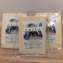 Load image into Gallery viewer, 5 Brothers smoked cheese (cow) 🇨🇦
