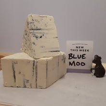Load image into Gallery viewer, Blue Moo 🇨🇦
