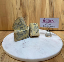 Load image into Gallery viewer, Clawson or Stevenson Stilton (blue - cow) 🇬🇧
