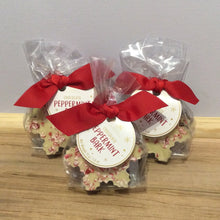 Load image into Gallery viewer, Peppermint Bark Snowflakes (3pcs)
